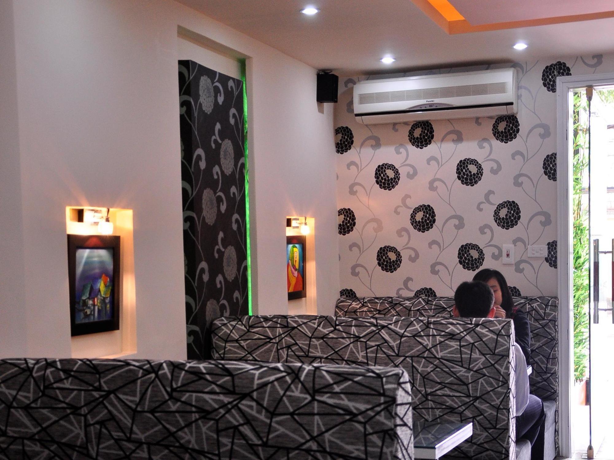 Green Hotel Near Lotte Center Ανόι Εξωτερικό φωτογραφία
